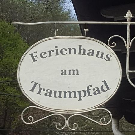 Ferienhaus am Traumpfad Hatzenport Exterior foto