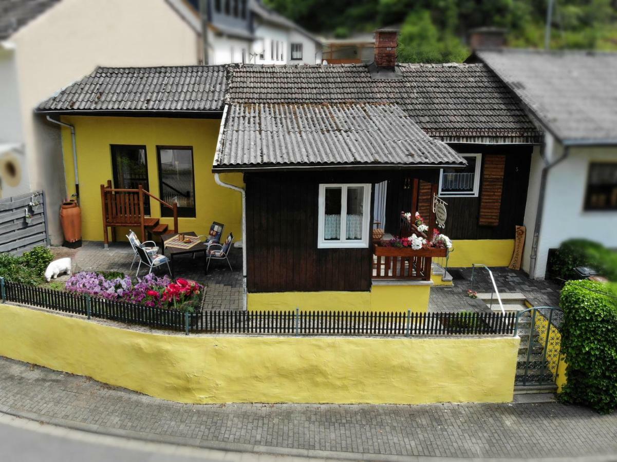 Ferienhaus am Traumpfad Hatzenport Exterior foto