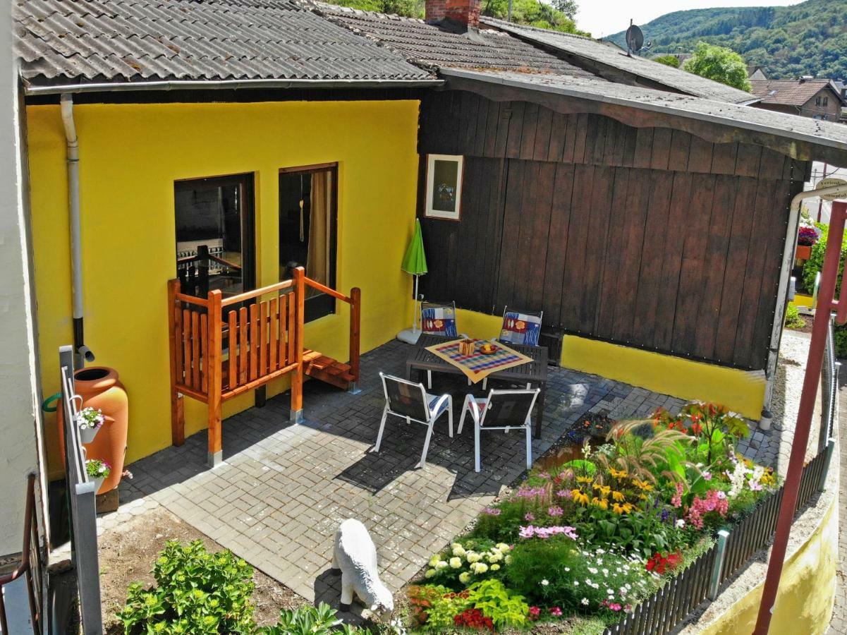 Ferienhaus am Traumpfad Hatzenport Exterior foto